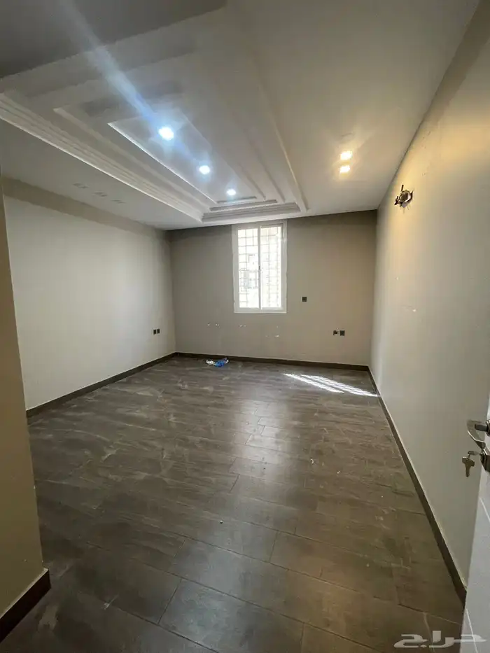 عماره للبيع نظام فله دورين وثلاث شقق من أربع غرف بخدماتها 19