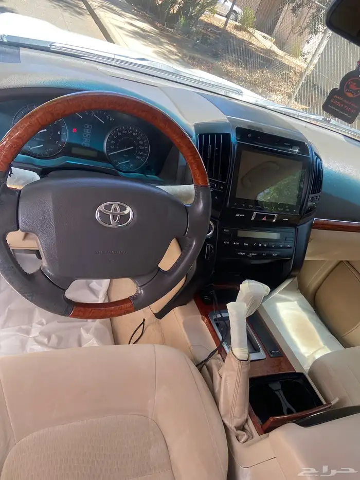 جيب صالون 2013 فل ماشي 481الف 6سلندر يحمل لوحه مميزه 2