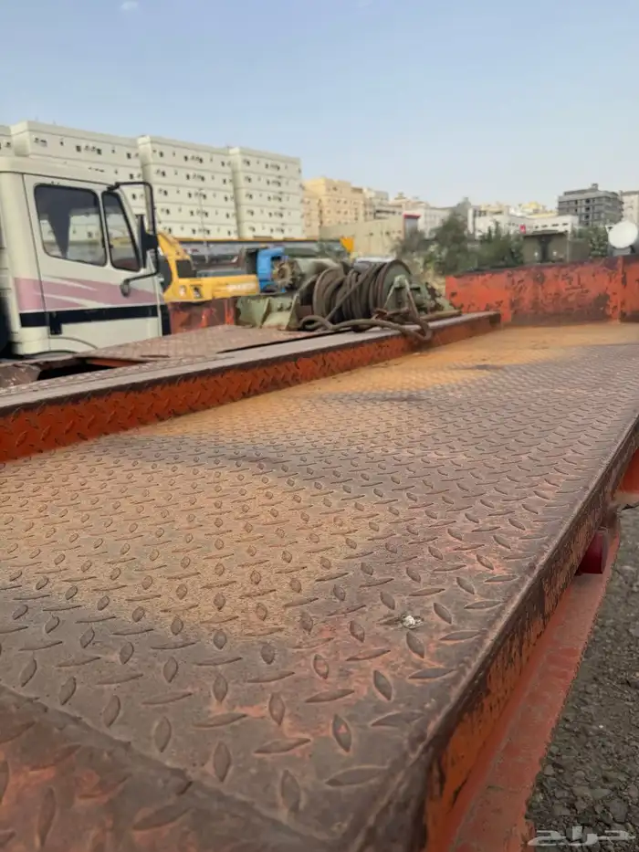 لوبد ثلاث محاور مع ونش سحب 4