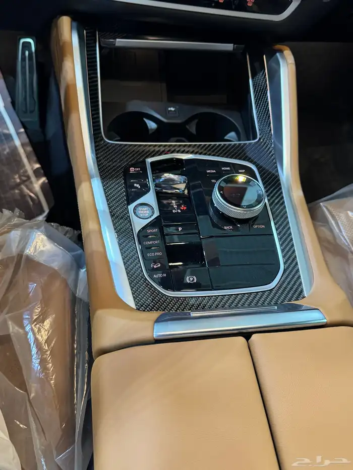 بي ام دبليو X6 2025 BMW اللون أسود اصفار جديد 11
