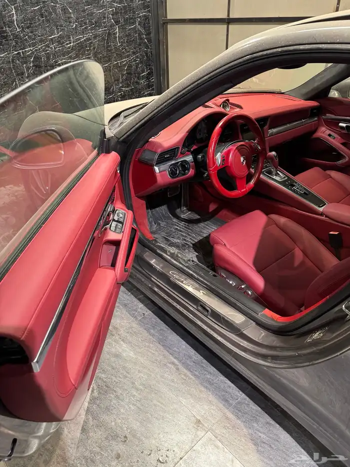 للبيع قطع بدي بورش كريرا 991 6