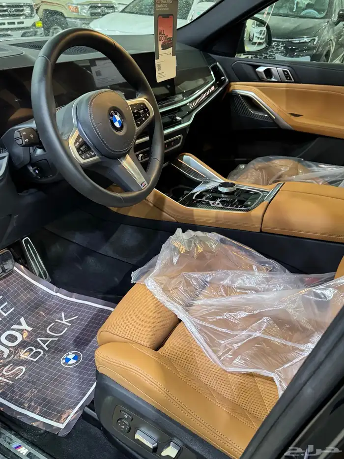 بي ام دبليو X6 2025 BMW اللون أسود اصفار جديد 4