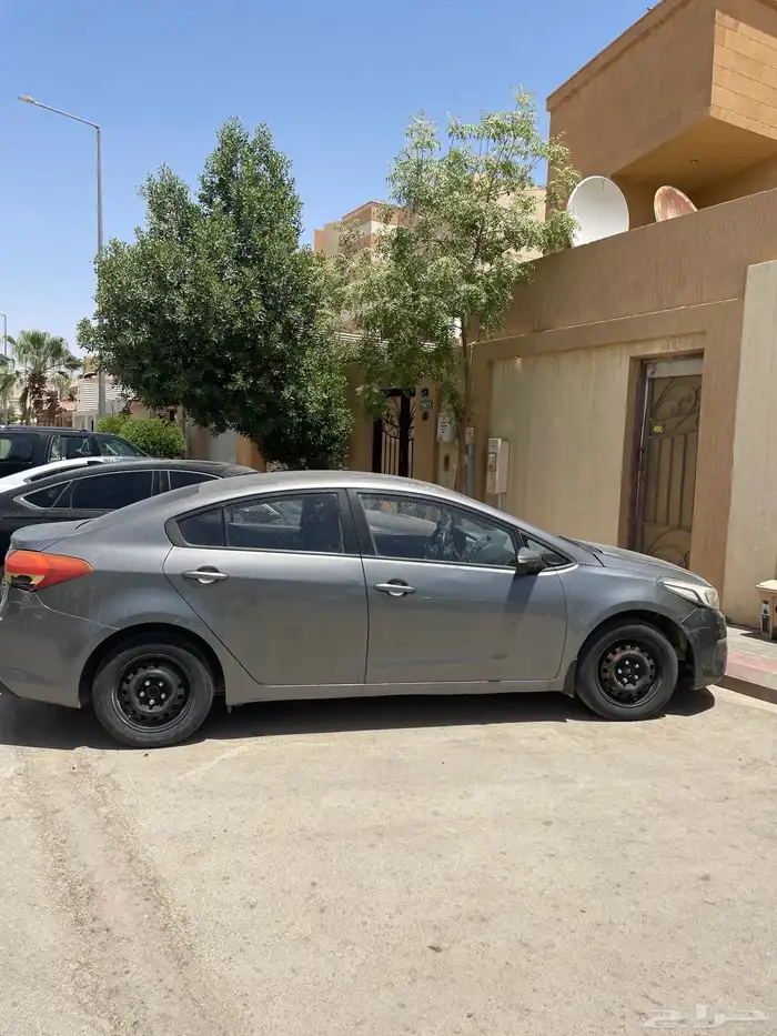 كيا سيراتو 2018ستاندر 2