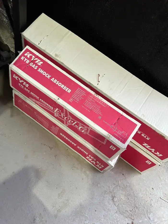 قطع غير لكزس جي اس 300 26