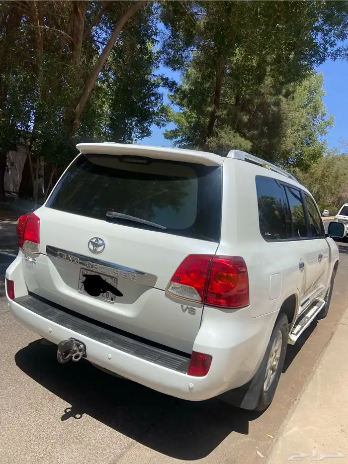 جيب صالون 2013 فل ماشي 481الف 6سلندر يحمل لوحه مميزه 1