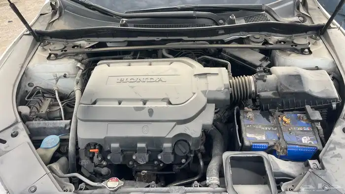 قطع غيار أكورد 2015 6 سلندر السياره في البحرين 15