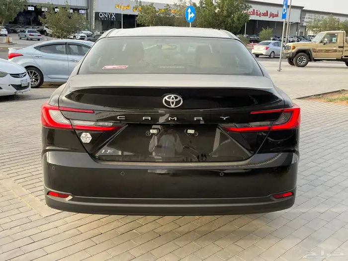 تويوتا كامري LE نص فل بنزين 2025 سعودي 4