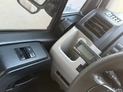 تويوتا هايس سقف عالي 2021 11