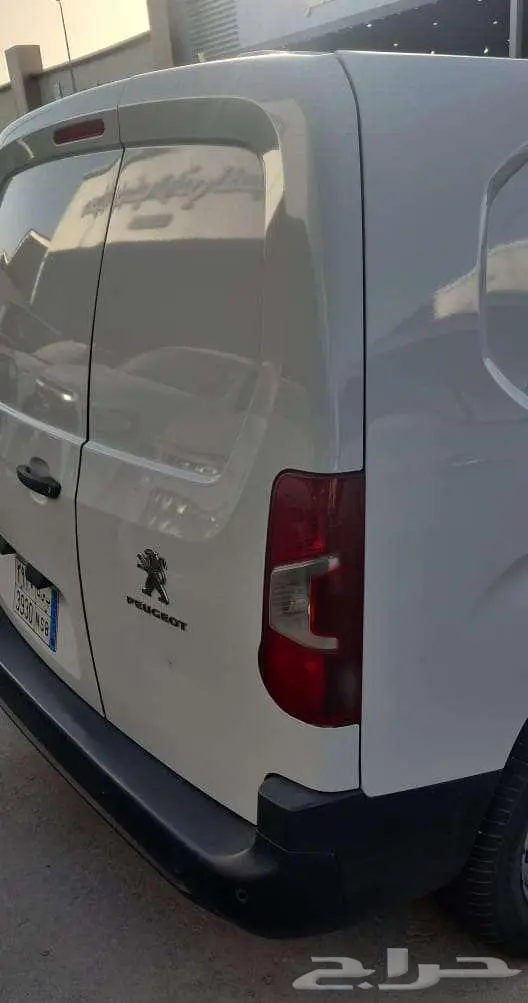 بيجو فان بضاعة-ديزل 11