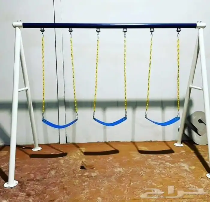 مرجيحه جديده مع 3 كرسي تناسب للطفال والا كبار خصم خاص 8