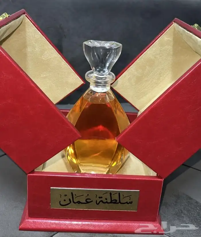 نوادر الادهان والمقتنيات السلطانية الخاصة 0