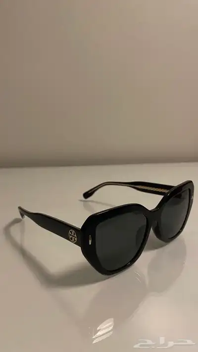 نظارة شمسيه Tory Burch 3