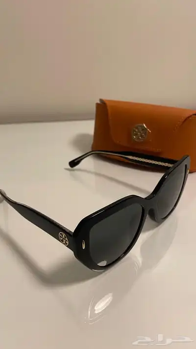 نظارة شمسيه Tory Burch 4