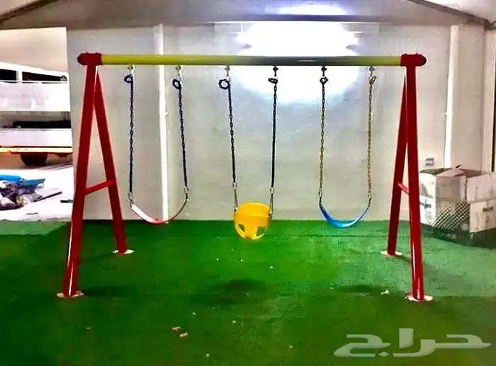 مرجيحه جديده مع 3 كرسي تناسب للطفال والا كبار خصم خاص 10