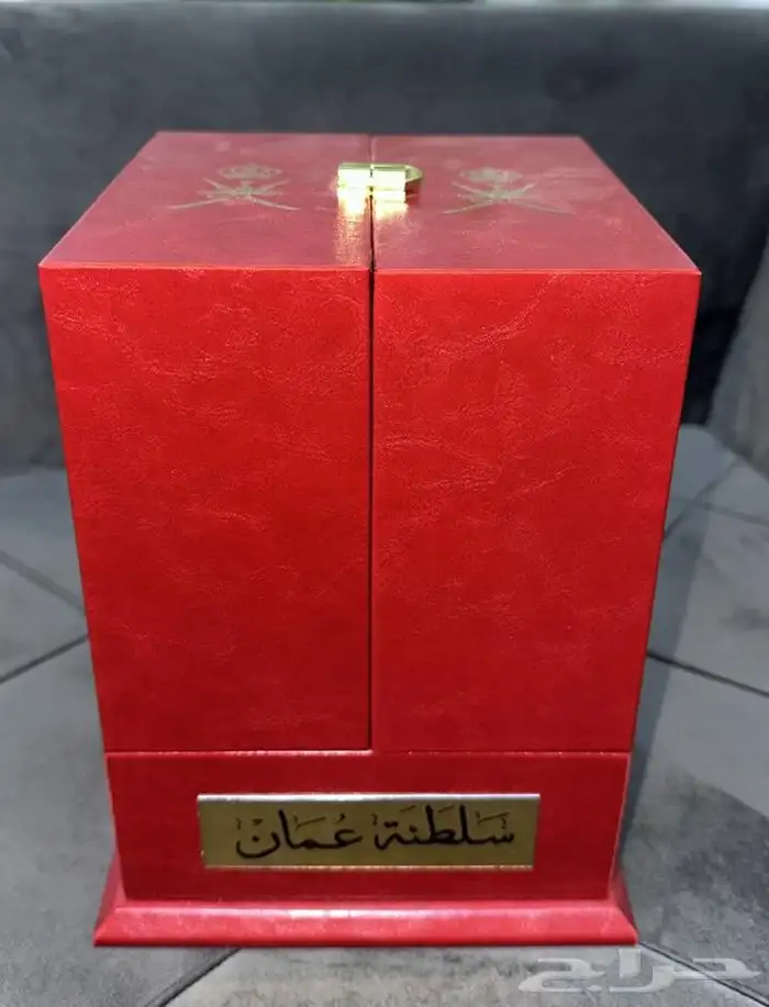 نوادر الادهان والمقتنيات السلطانية الخاصة 1