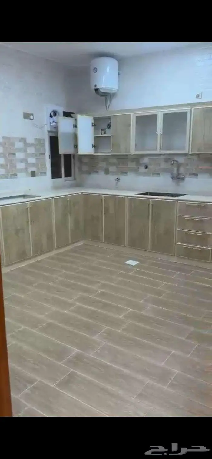 شقة للايجار بمخطط الشروق بأبها طريق بني مالك 4