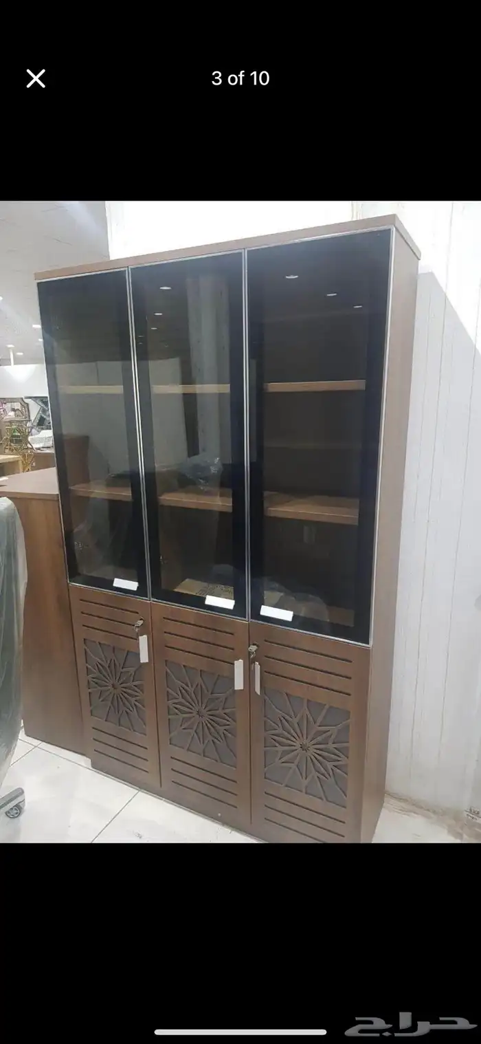 أثاث المكاتب ذو الجودة الأفضل متوفر 32