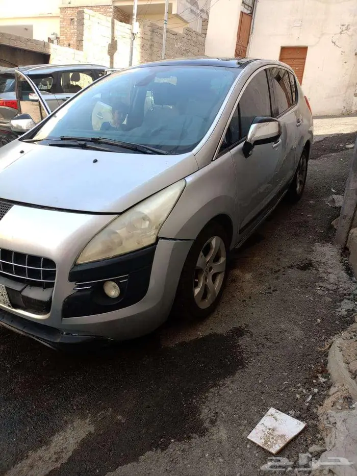 بيجو 3008 موديل 2012 1