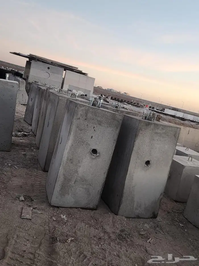 قواعد انارة وداعاية واعلان جميع المقاييس 18