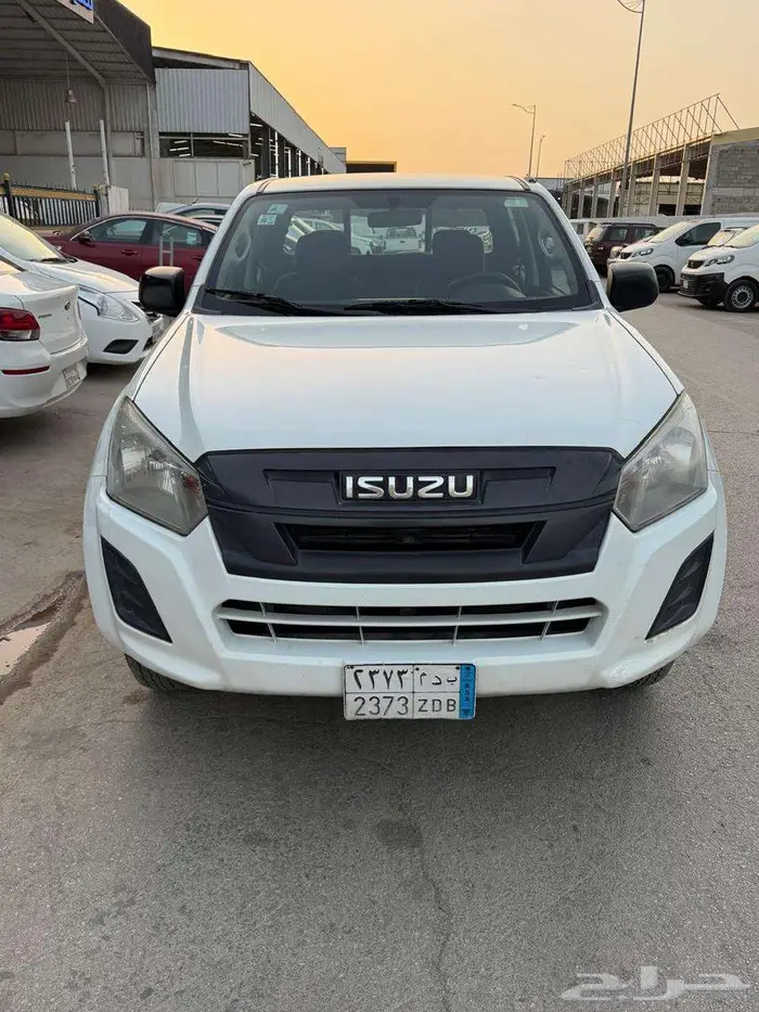 ايسوزو ديماكس غمارتين دبل 2019 1