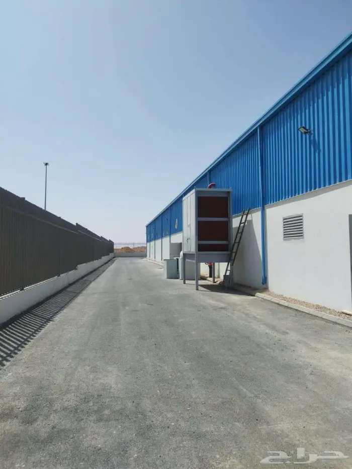 مكيف صحراوي للمصانع والمستودعات حجم عملاق 3