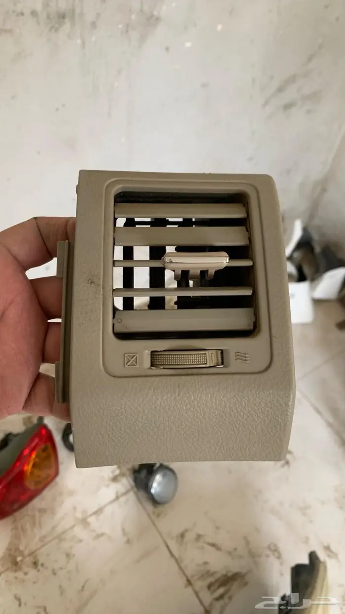 قطع غيار كورولا 2010 فيها الوكاله وفيها التجاري 5