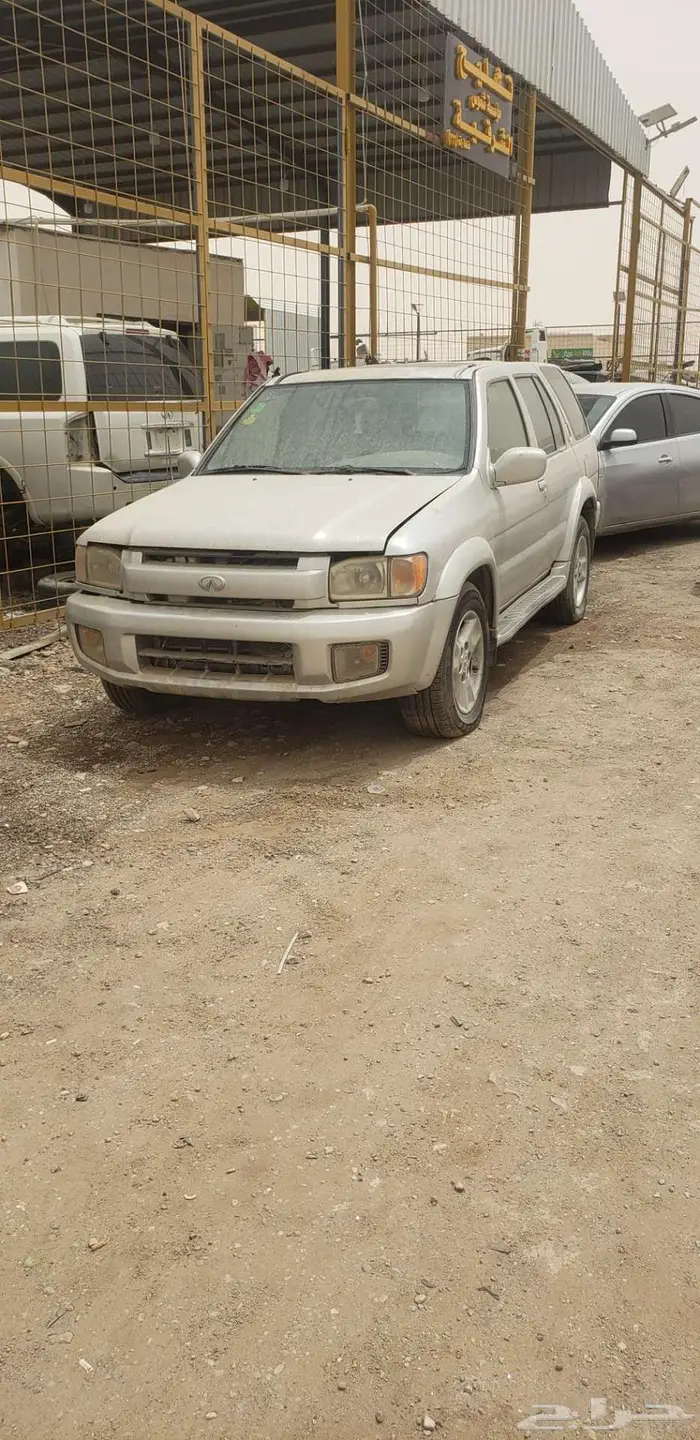 انفنتي QX4 موديل 2001 0