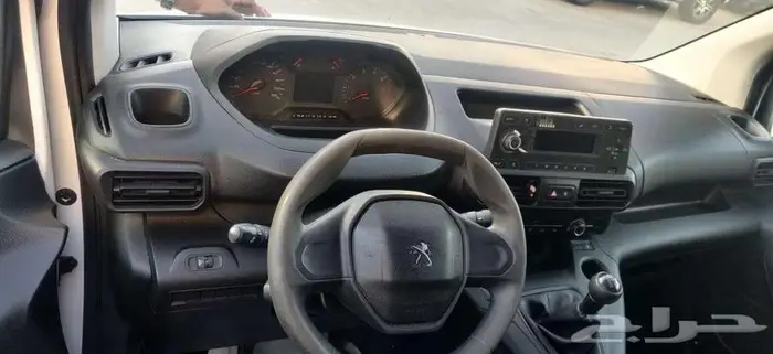 بيجو فان بضاعة-ديزل 5
