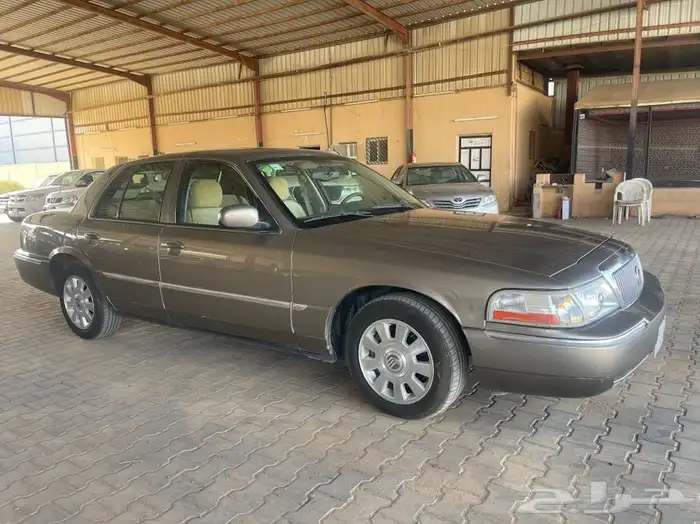 تم البيع  . تم البيع .. تم البيع فورد ماركيز 2003 2