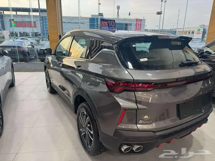 جيلي كولراي ستاندر 2025 اسود و رمادي 4