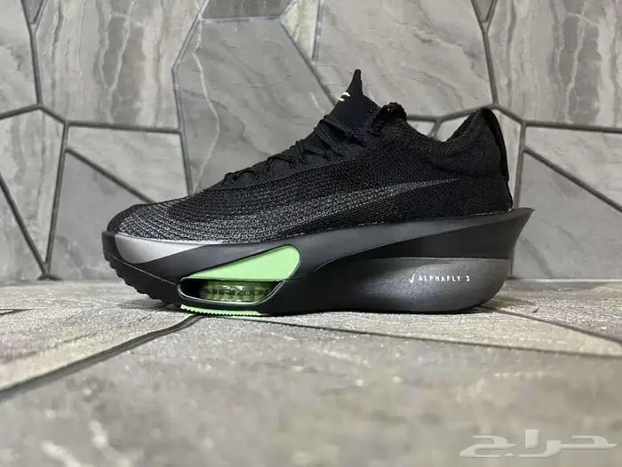 متجر StepUp ل بيع الأحذية   Nike Adidas puma 24