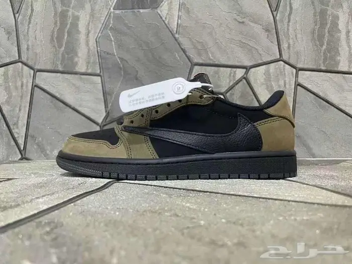 متجر StepUp ل بيع الأحذية   Nike Adidas puma 14