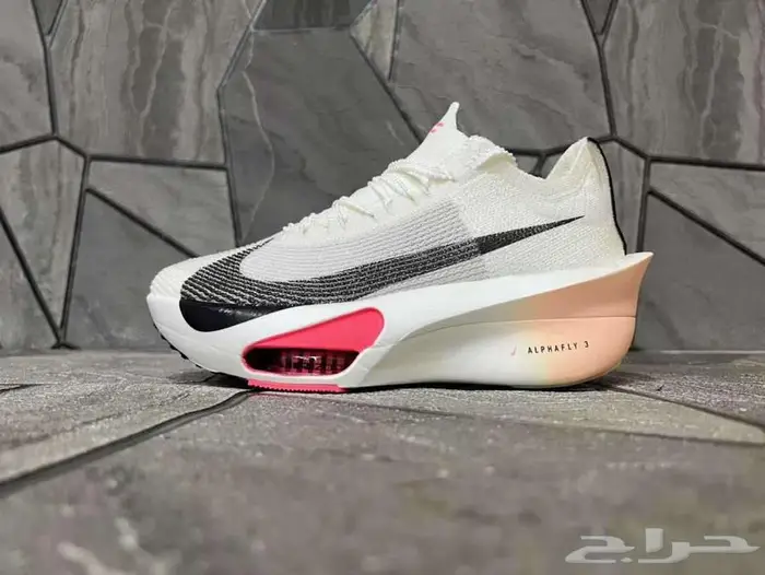 متجر StepUp ل بيع الأحذية   Nike Adidas puma 4