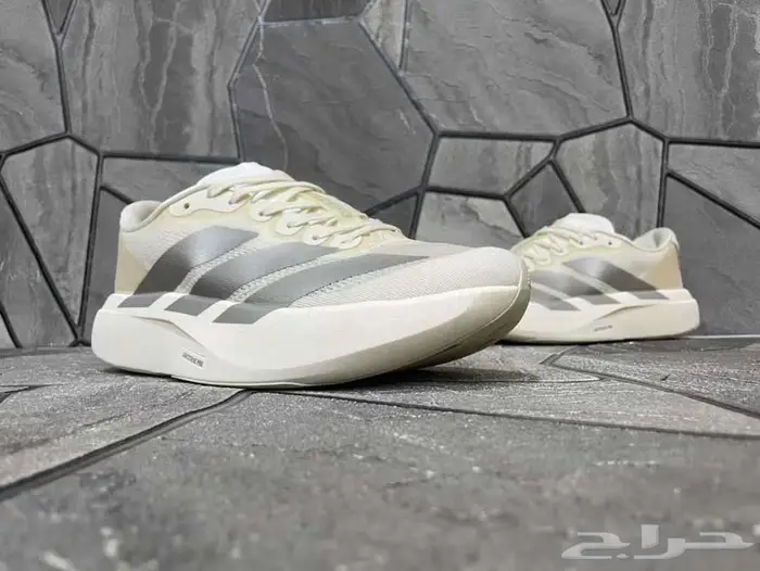 متجر StepUp ل بيع الأحذية   Nike Adidas puma 16