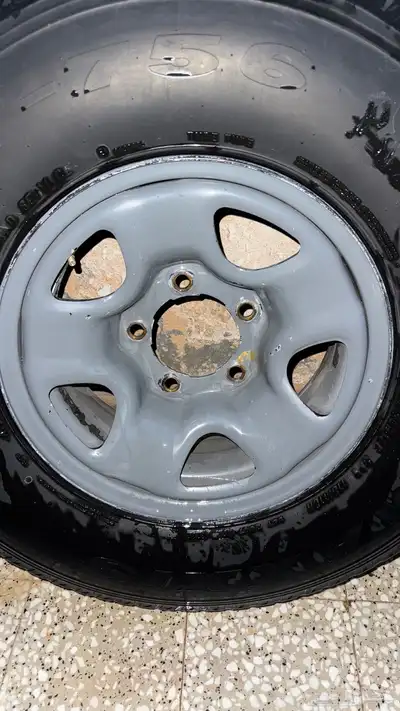 جنوط ديازل صيني مع كفرات 5