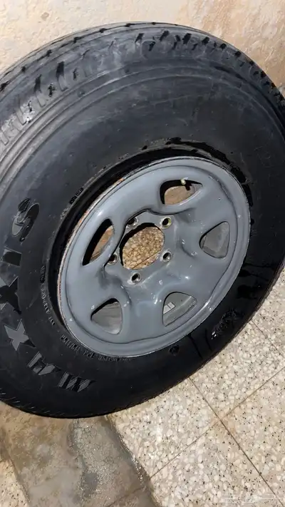 جنوط ديازل صيني مع كفرات 1