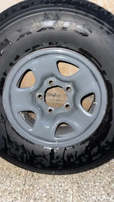 جنوط ديازل صيني مع كفرات 6