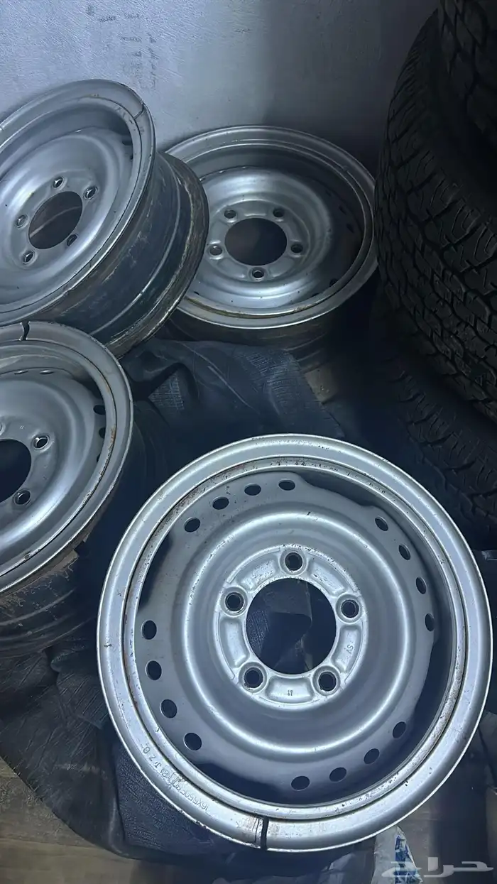 جنوط جيب ربع مع الاستيك والشنابر نظيفه 0