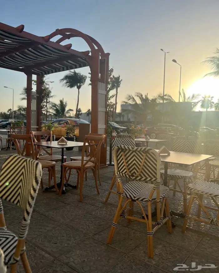 تنفيذ مشاريع تصميم داخلي تجاري - سكني 30