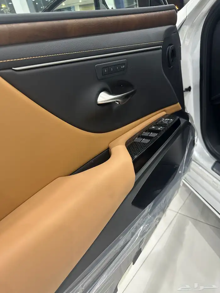 لكزس ES 350 CC موديل 2025 كاش او تقسيط جميع البنوك 9