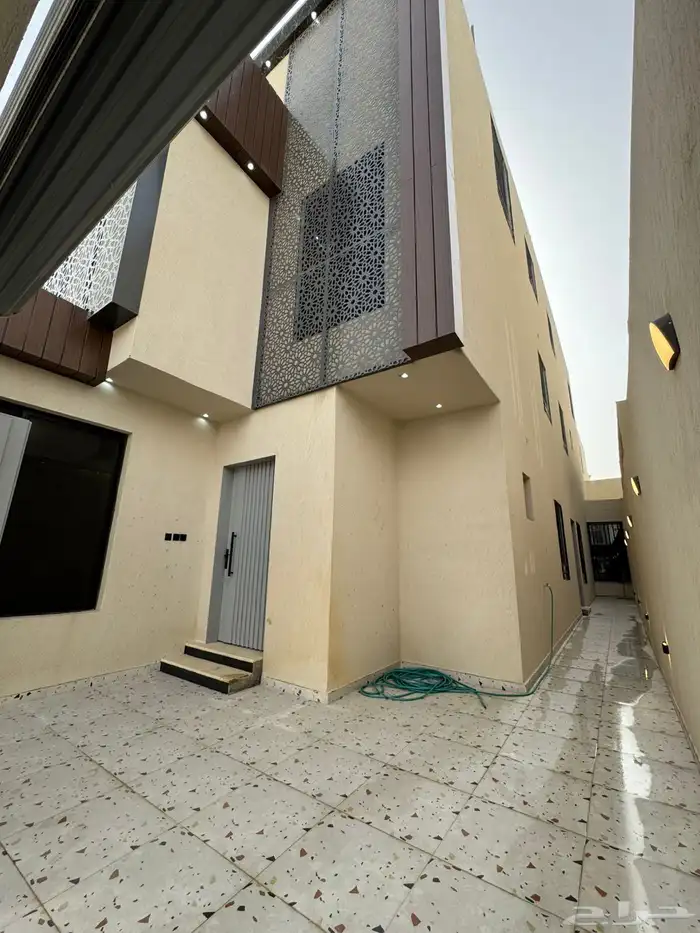 للبيع دور ارضي بتصميم مودرن جوهرة الندوة 1