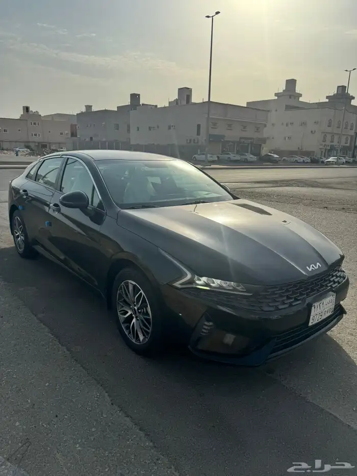 K5 2022 اسود 3