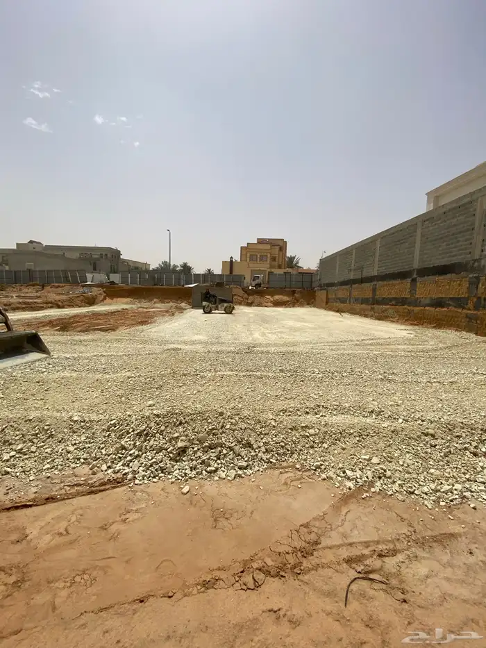 ايجار بوكلين توريد صبيز  بحص  رمل ابيض 20