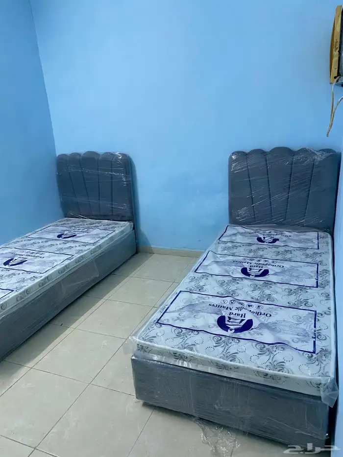 سراير خشب فندقي مخمل مبطن نوعيه ممتازة 2