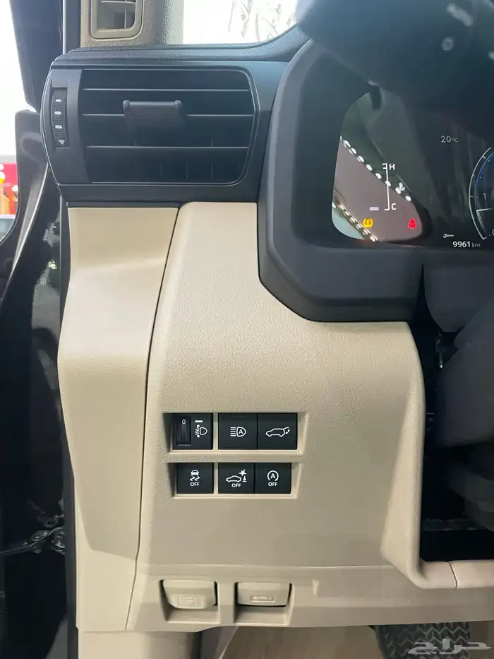 تويوتا لاند كروزر 2025 فئهGXR L3 سعودي(بنزين)3.5L 10