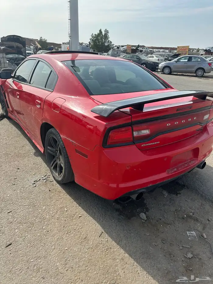 تشارجر 8 سلندر 2014 قطع تشليح فقط 1