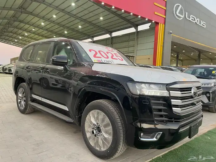 تويوتا لاند كروزر 2025 فئهGXR L3 سعودي(بنزين)3.5L 3
