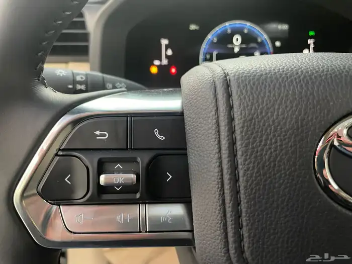 تويوتا لاند كروزر 2025 فئهGXR L3 سعودي(بنزين)3.5L 12