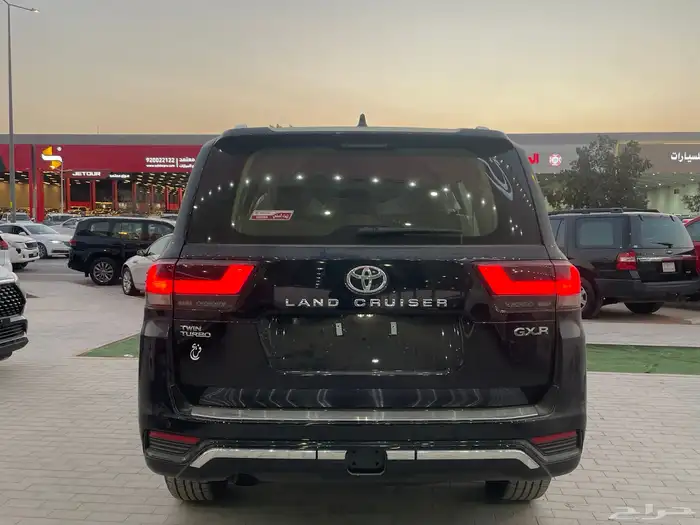 تويوتا لاند كروزر 2025 فئهGXR L3 سعودي(بنزين)3.5L 5