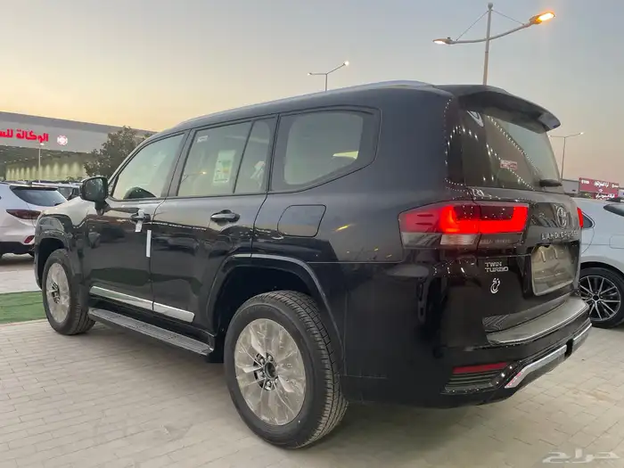 تويوتا لاند كروزر 2025 فئهGXR L3 سعودي(بنزين)3.5L 6